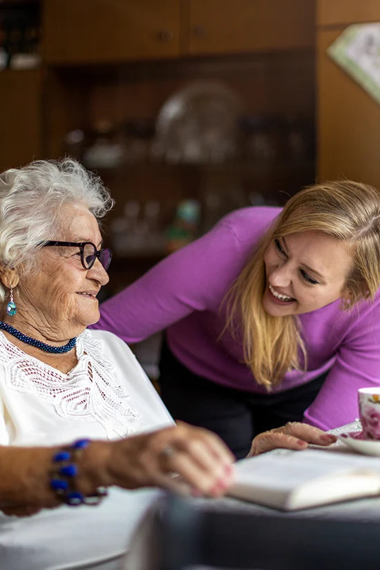 Individuelle Betreuung und umfassende Lebenshilfe im Alter 